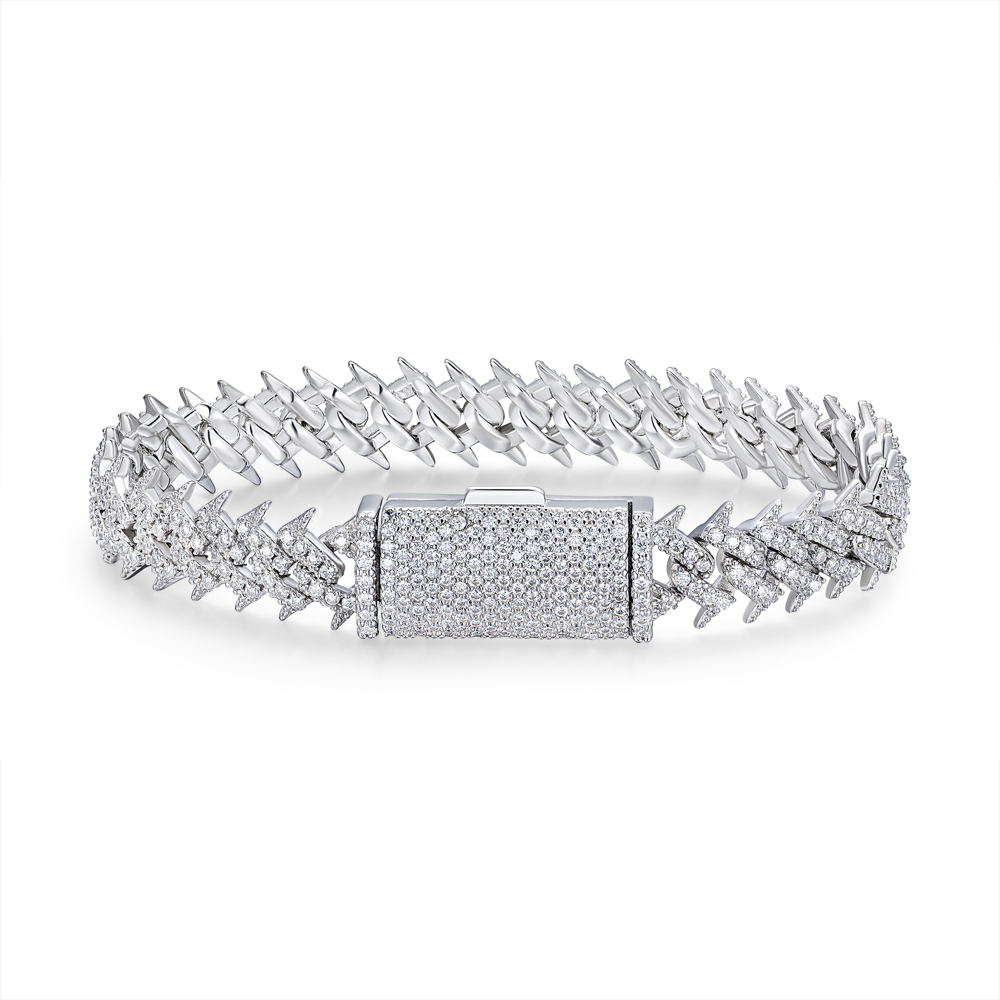 A Luxurious And Fashionable Minimalist Jewelry Bracelet Featuring Top-quality Moissanite, Made Of S925 Silver Electroplated With Platinum.