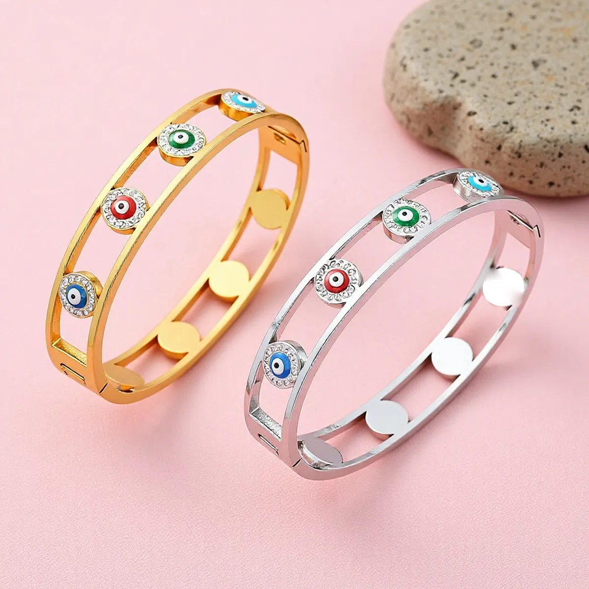 Stainless Steel Oil-dripping Demon's Eye Inlaid Zircon Hollowed-out Bracelet